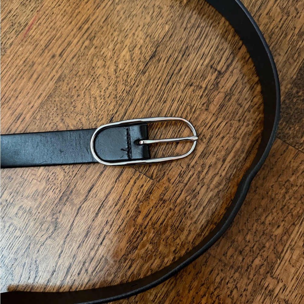 Banana Republic black and silver hardware belt